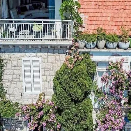 Om - One Bedroom With Balcony And Sea View Apartament