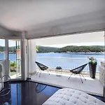 Appartement Om - One Bedroom With Balcony And Sea View *