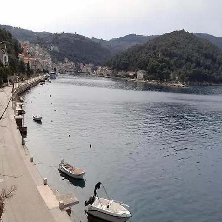 Om - One Bedroom With Balcony And Sea View Appartement